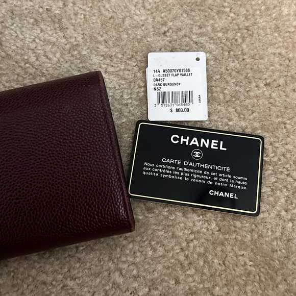 Chanel Gusset Flap Wallet - Picture 7 of 8